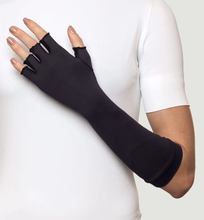 Load image into Gallery viewer, Fingerless Long Gloves Black UPF50+
